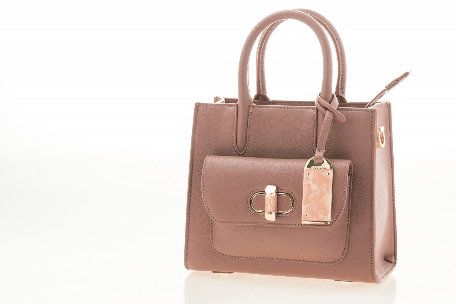 A close up of a bag
AI-generated content may be incorrect.