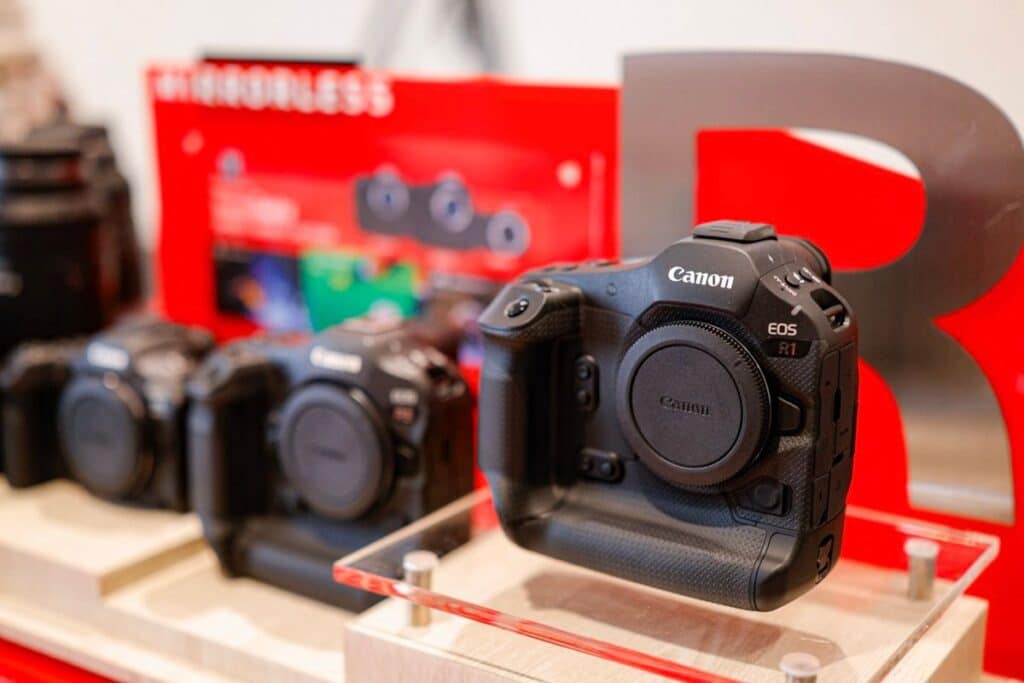 MAY PR 2025 08 29 124129 แคนนอนเดินหน้าสนับสนุนสโมสรฟุตบอลไทยต่อเนื่อง พร้อมยกระดับวงการกีฬา ร่วมสร้างแรงบันดาลใจ เสริมศักยภาพในการแข่งขันไทยลีกตลอดฤดูกาล 2025/26