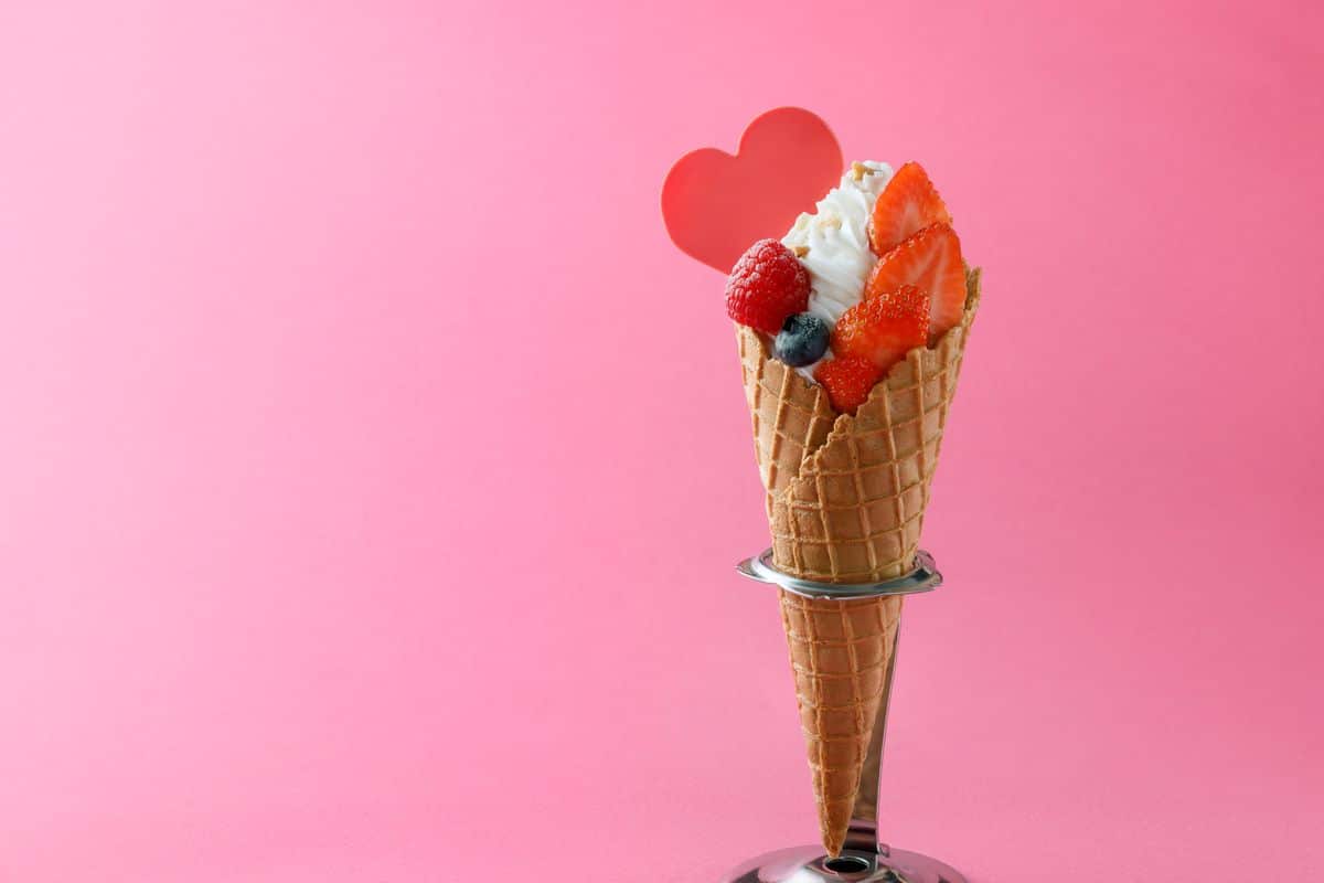 MAY PR 2025 09 23 123327 ฟินองเซียในตำนานและขนมหวานชั้นเลิศ จากแบรนด์ดังระดับโลก “HENRI CHARPENTIER”  เปิดสาขาที่ 2 ในไทย ที่สยามพารากอน 25 ตุลาคมนี้