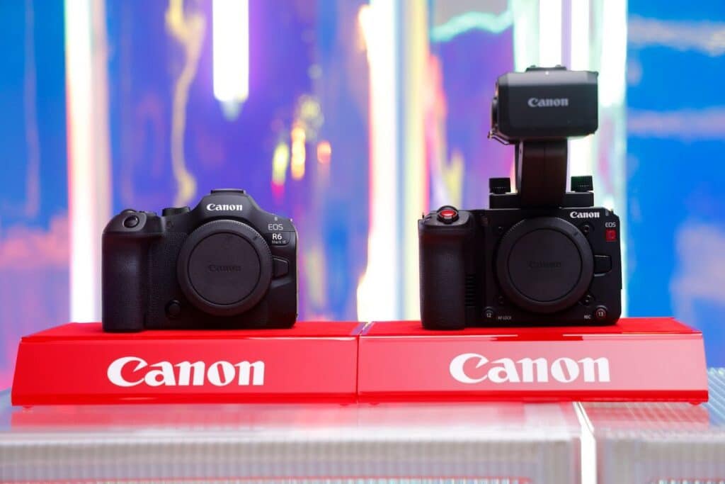 MAY PR 2025 11 14 132029 แคนนอน เดินเกมรุกตลาดกล้องไฮบริดและกล้องภาพยนตร์เต็มสูบ เปิดตัวผลิตภัณฑ์ใหม่เสริมทัพ EOS R system “EOS R6 Mark III” และ Cinema EOS system “EOS C50” ยกระดับเวิร์กโฟลว์สายครีเอเตอร์ ด้วยศักยภาพเหนือชั้น