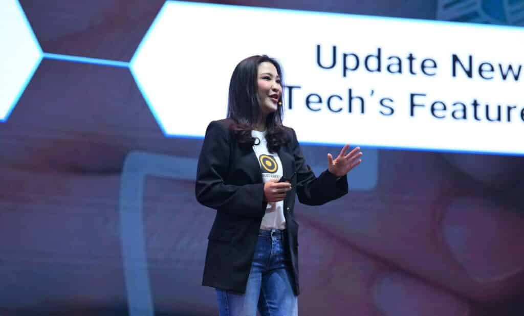 BUZZEBEES ประกาศยุทธศาสตร์ 2026 “Beyond Loyalty” ผสานพลัง AI Engine และทีม Customer Success พลิกโฉมการตลาดดิจิทัลสู่เครื่องยนต์สร้างรายได้อันดับ 1 ในอาเซียน 45 MAY PR 2025 09 30 100551 BUZZEBEES ประกาศยุทธศาสตร์ 2026 “Beyond Loyalty” ผสานพลัง AI Engine และทีม Customer Success พลิกโฉมการตลาดดิจิทัลสู่เครื่องยนต์สร้างรายได้อันดับ 1 ในอาเซียน