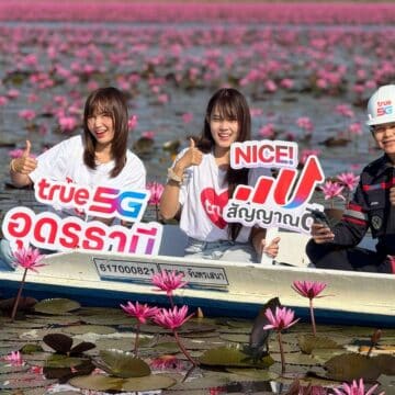 MAY PR 2026 02 11 164731 True Corporation Boosts 5G at Udon Thani’s “Red Lotus Sea” for Thai and Foreign Tourists Following “Lisa,” Delivering Up to 9x Faster Speeds with Full Coverage Across Piers and Photo Spots