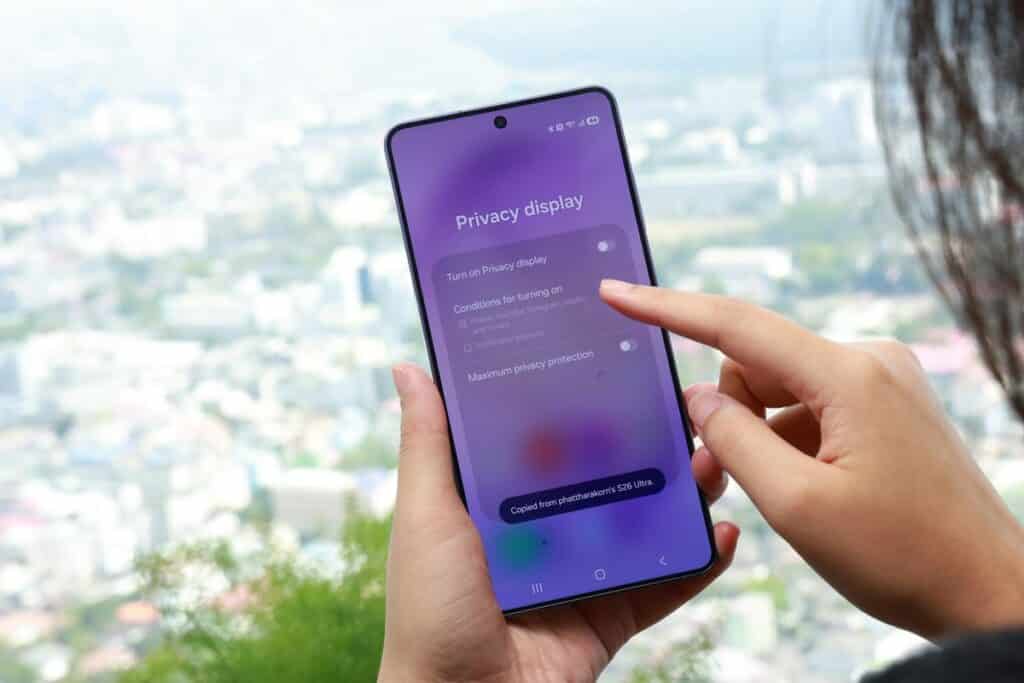 MAY PR 2026 02 26 141240 ซัมซุง เปิดไฮไลต์ Galaxy S26 Ultra ครั้งแรกของโลกกับมือถือจอกันเผือก พร้อม Galaxy AIที่เข้าใจผู้ใช้มากที่สุด และอัปเกรดกล้องใหม่ สว่างคมชัดแม้แสงน้อย