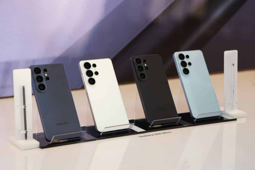 MAY PR 2026 02 26 140149 Galaxy S26 Series สร้างปรากฏการณ์ใหม่ ยอดจองล่วงหน้าทำลายสถิติสูงสุดสะท้อนความเชื่อมั่นคนไทย ตอบรับนวัตกรรม The World’s First Privacy Display