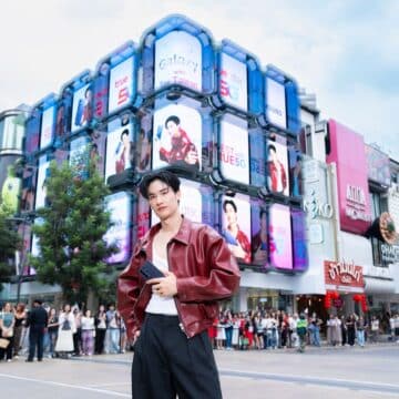 MAY PR 2026 03 11 140202 โมเมนต์สุดเอ็กซ์คลูซีฟ! ทรู-ดีแทค ดึง “เต ตะวัน”ส่งมอบ เอไอโฟน Samsung Galaxy S26 Series ถึงมือแฟนคลับแบบใกล้ชิด ในงาน “BESTwithTRUE5G Lucky Galaxy Fan with Tay Tawan” พิเศษ! ลูกค้าทรู-ดีแทค รับส่วนลดสูงสุด 22,400 บาทพร้อมสิทธิพิเศษสุดคุ้ม ตั้งแต่วันนี้ – 31 มี.ค. 69