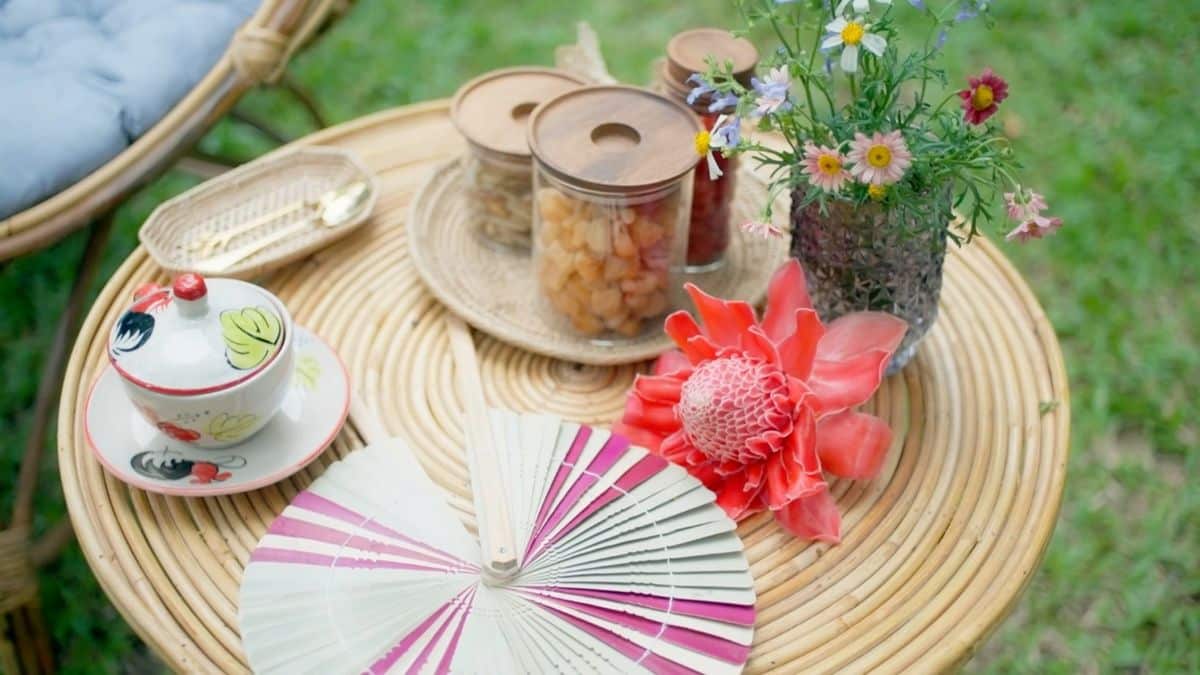 MAY PR 2026 04 22 174546 TAT unveils the inspiration behind "feel all the feelings," showcasing "LISA's" attire and local artisanal products intertwining Thai heritage and culture within every scene