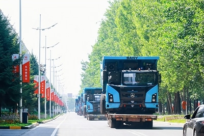 A fleet of autonomous mining trucks departed from SANY’s Shenyang Heavy Equipment Industrial Park A fleet of autonomous mining trucks departed from SANY’s Shenyang Heavy Equipment Industrial Park