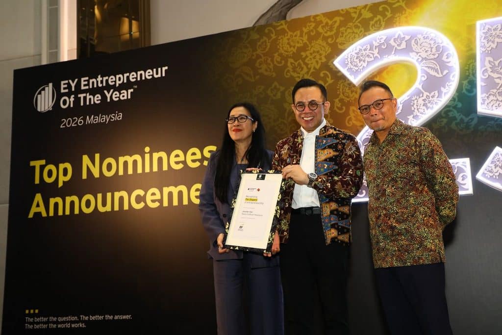 Jennifer Kok ผู้ก่อตั้งและประธานเจ้าหน้าที่บริหาร Media OutReach Newswire ได้รับการเสนอชื่อเป็นผู้เข้าชิงรอบสุดท้ายสาขา Woman Entrepreneur ในงงานประกาศรางวัล EY Entrepreneur Of The Year™ 2026 Malaysia 2